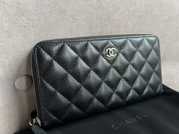 Chanel Black Caviar Classic Long Zipped wallet with Silver Hardware (RRP £1150) Cheap