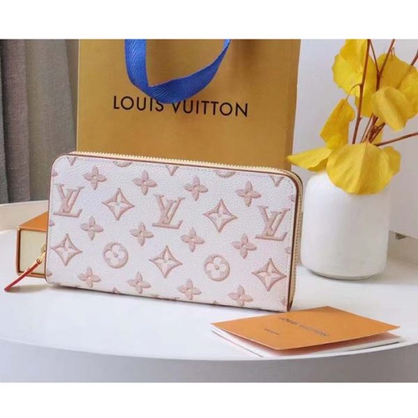 Louis Vuitton LV Unisex Zippy Wallet Beige Monogram Coated Canvas Calf Leather Cheap