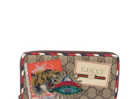 Gucci Beige Brown GG Supreme Canvas And Leather Applique Courrier Zip Around Wallet For Discount