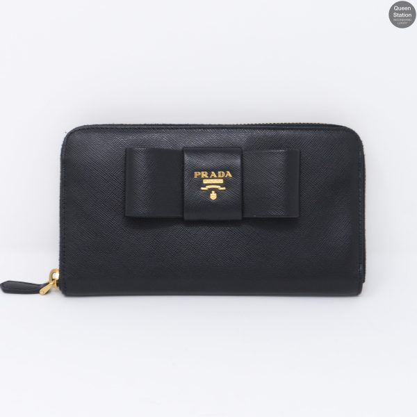 Black Saffiano Bow Zip Wallet Online now