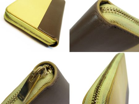 Celine Round Zipper Wallet Gold Leather Celine Ladies For Cheap