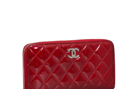 Chanel CC Patent Matelasse Zip Around Wallet  Leather Long Wallet in Good condition For Cheap