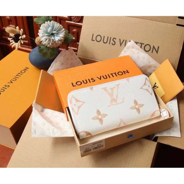 Louis Vuitton LV Unisex Zippy Wallet Beige Monogram Coated Canvas Zip Closure Discount