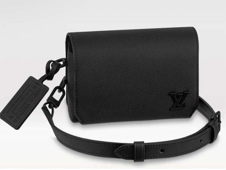 Louis Vuitton Unisex Fastline Wearable Wallet Black Cowhide Leather Supply