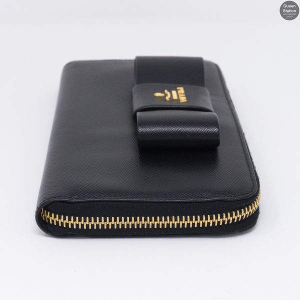 Black Saffiano Bow Zip Wallet Online now