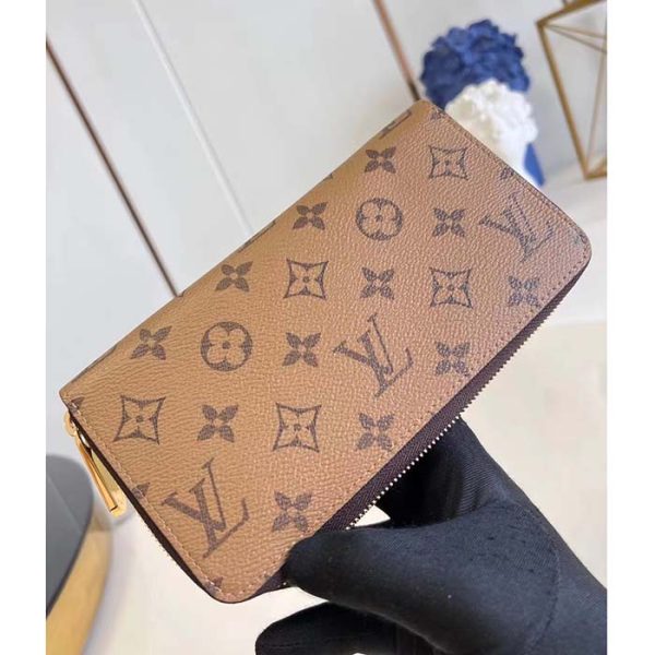 Louis Vuitton LV Unisex Zippy Wallet Monogram Reverse Coated Canvas Cowhide Leather For Sale