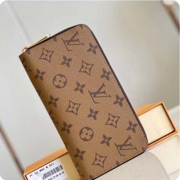 Louis Vuitton LV Unisex Zippy Wallet Monogram Reverse Coated Canvas Cowhide Leather For Sale