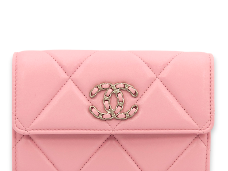 S19 Compact Pink Wallet Lambskin, Gold hardware Online